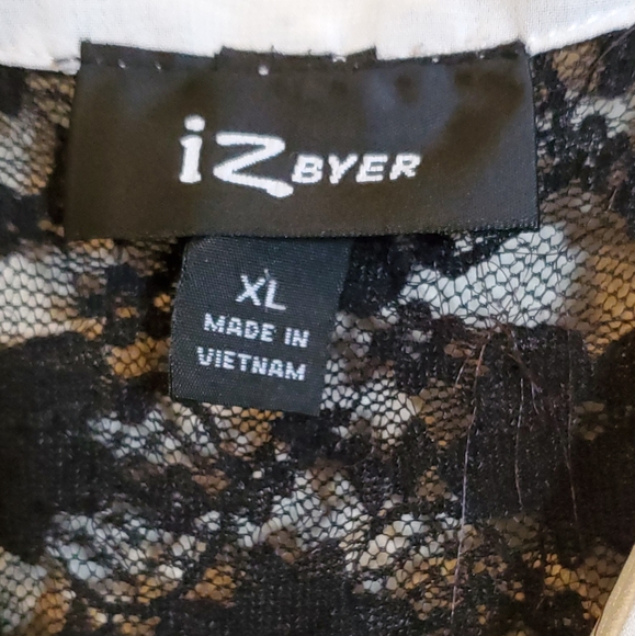 White Blouse - Picture 4 of 4